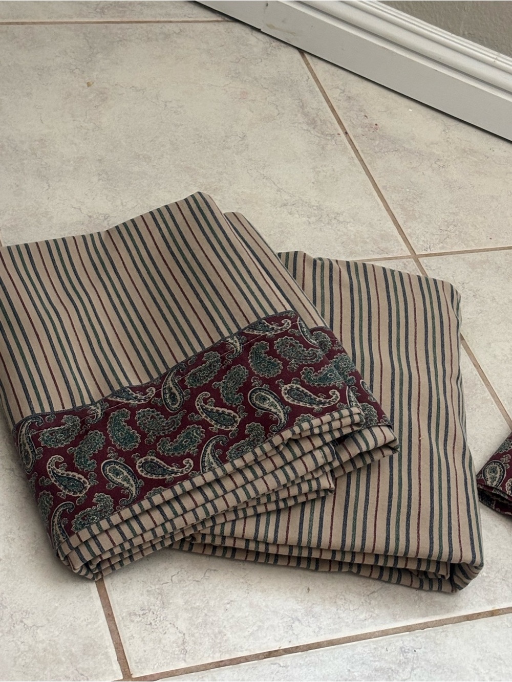 Western sheets with paisley print and stripes